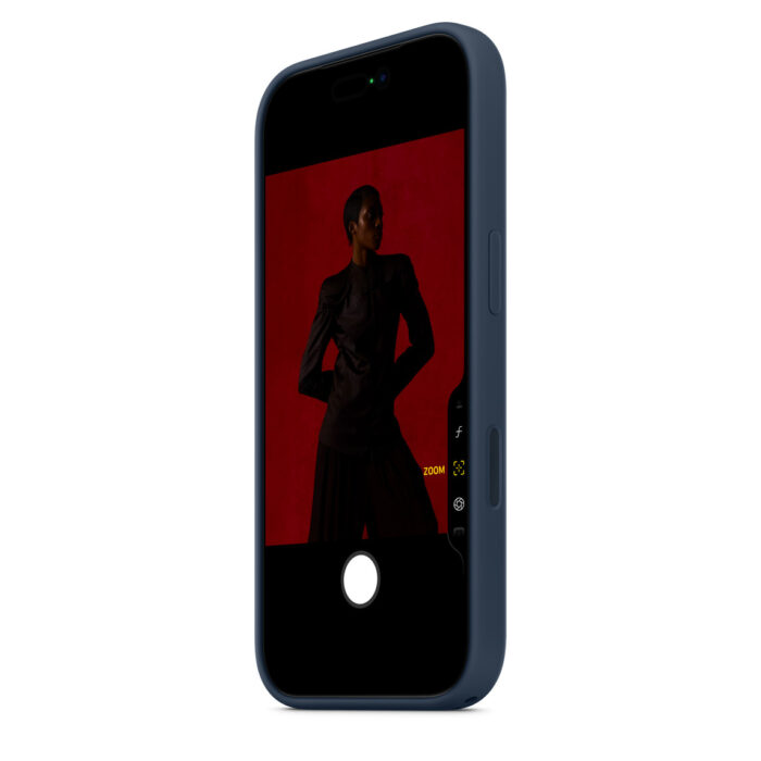 MGFH4_04.jpeg Калъф от Apple за iPhone 17 Pro Silicone Case with MagSafe Midnight - Image 2