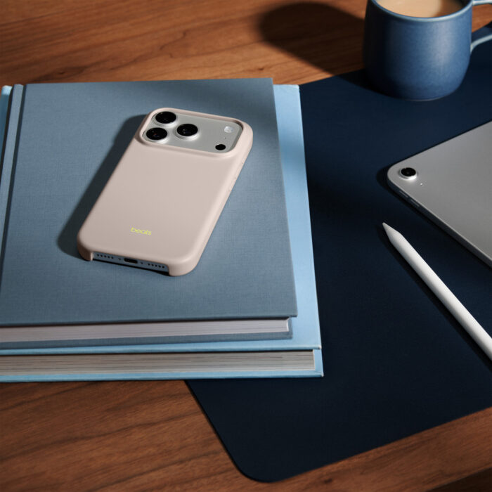 Beats iPhone 17 Pro Case with MagSafe and Camera Control ? Lime Stone - Image 3