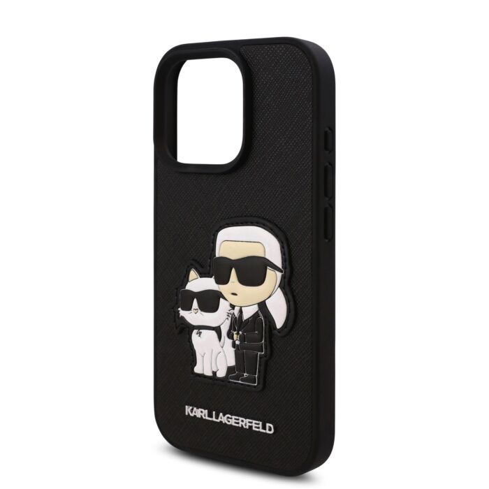 karl-lagerfeld-pu-saffiano-karl-and-choupette-zadni-kryt-pro-iphone-16-pro-max-black-image1-big_ies13464451.jpg Калъф от Karl Lagerfeld PU Saffiano Karl and Choupette Case за iPhone 16 Pro Max Black - Image 4