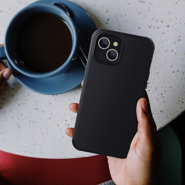 Калъф от Nillkin Super Frosted PRO Back Cover за Apple iPhone 14 Black (Without Logo Cutout) - Image 6