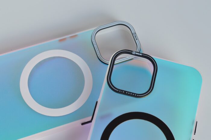 Калъф от OBAL:ME HoloMag Cover за Apple iPhone 13 Black - Image 7